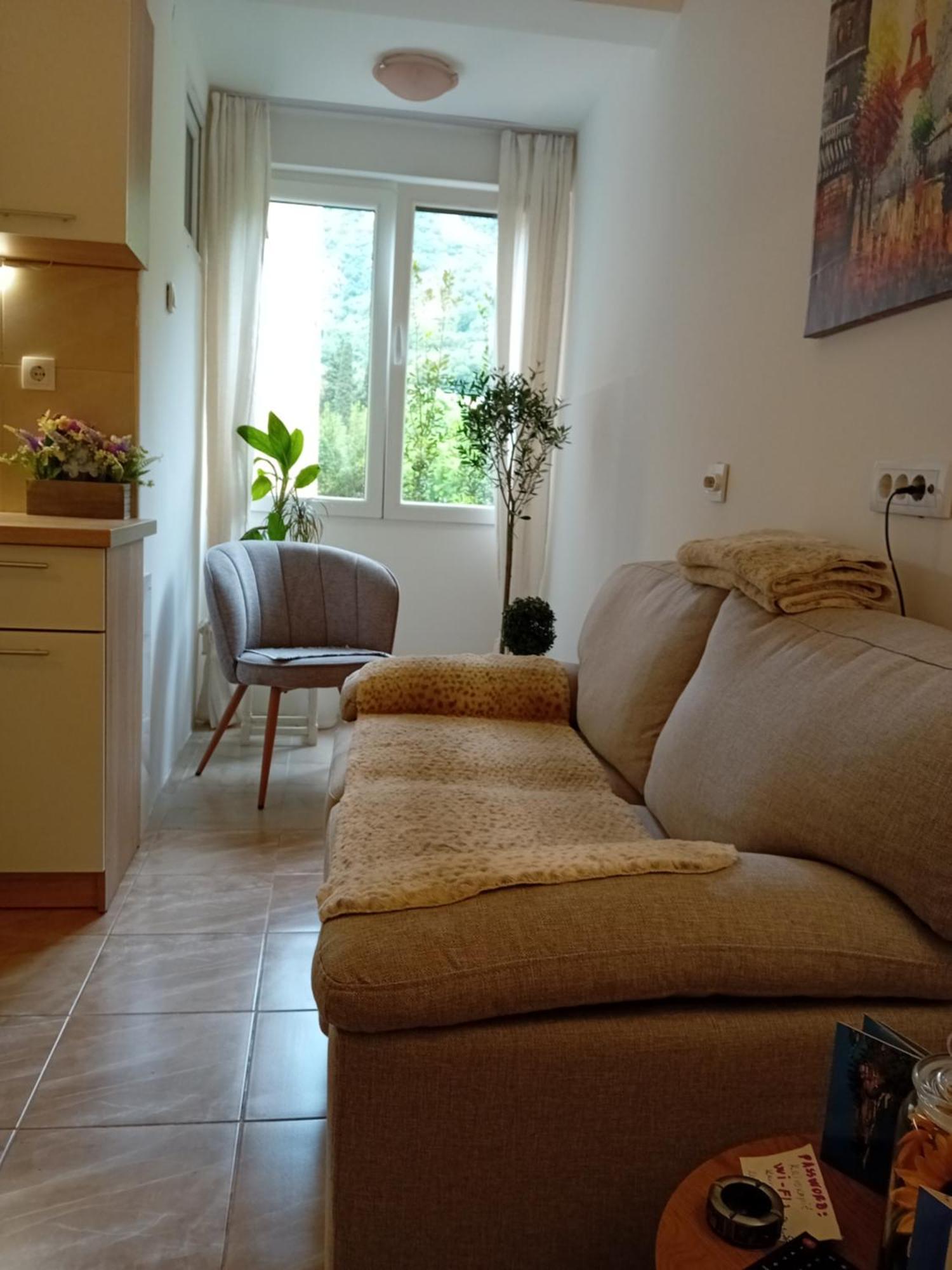 Apartment Maki Kotor Bagian luar foto